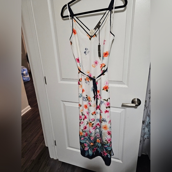 Tommy Bahama Dresses & Skirts - Tommy Bahama Beachy Blossoms Drama Dress